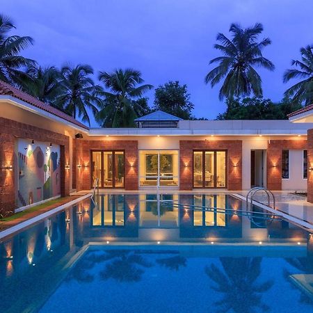 Prism and Palette by Stayvista: Green Oasis with Vibrant Interiors and Leisure Amenities Alibag Exterior photo